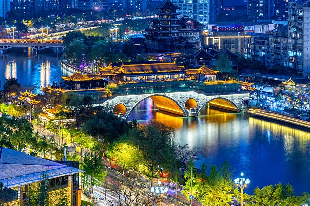 Chengdu China expat lifestyle Sichuan city