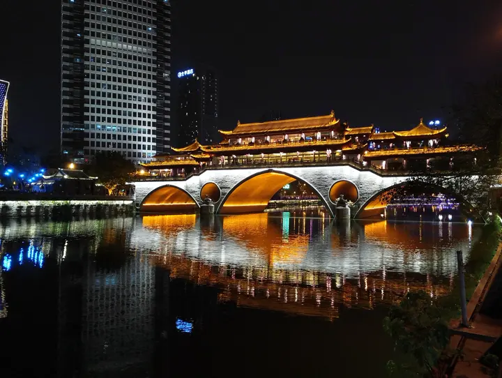 Anshun Covered Bridge in Chengdu at night